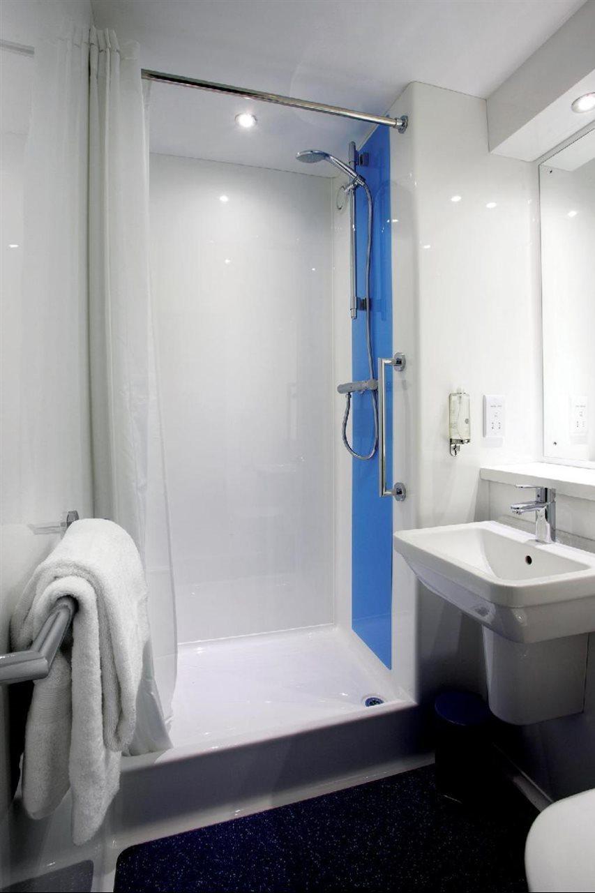 แทรเวลลอดจ์ แอร์ Hotel ภายนอก รูปภาพ